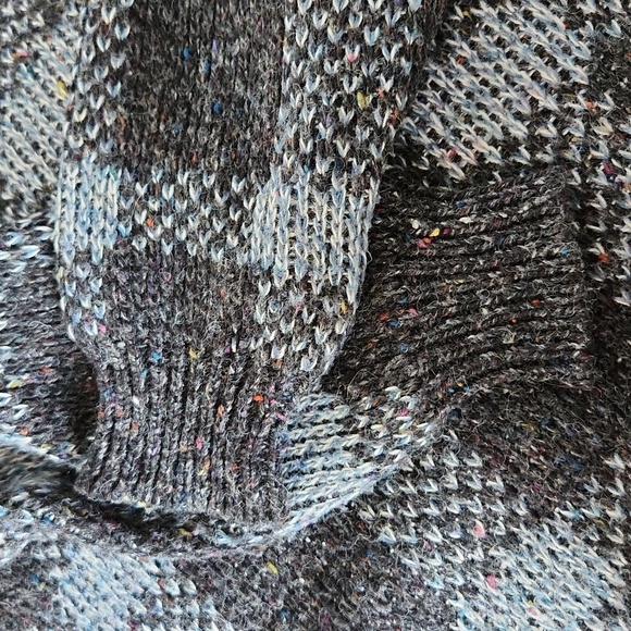 Plaid Crewneck Wool Blend Sweater Vintage - Picture 12 of 15